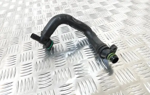 Volkswagen T-Roc Breather hose/pipe 04C103474B