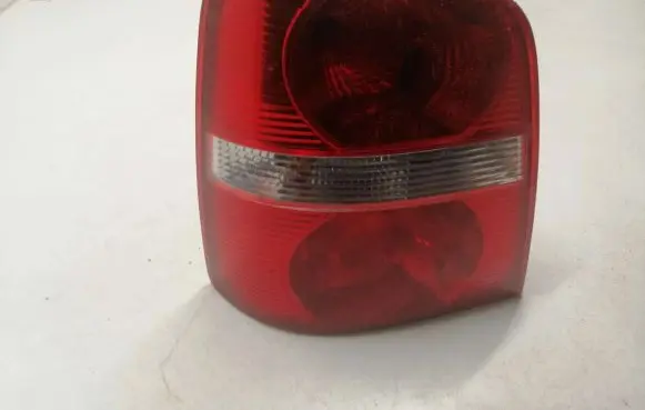 Volkswagen Touran I Rear/tail lights 1T0945095F