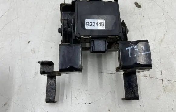 Nissan Rogue Distronic sensor radar 284384CB0C 0203300713