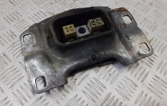 Ford C-MAX II Engine mount bracket GRN538A21