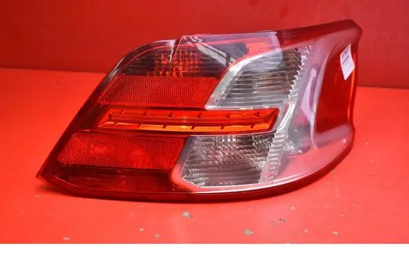 Peugeot 301 Rear/tail lights 