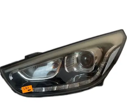 Hyundai ix35 Headlight/headlamp 921012S