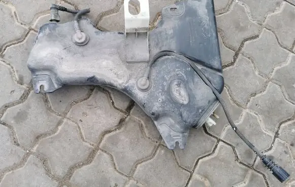 Peugeot 508 AdBlue liquid reservoir 09830029900 9681917180