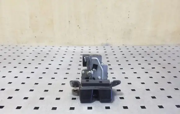 Hyundai ix35 Tailgate/trunk/boot lock/catch/latch 812301H300