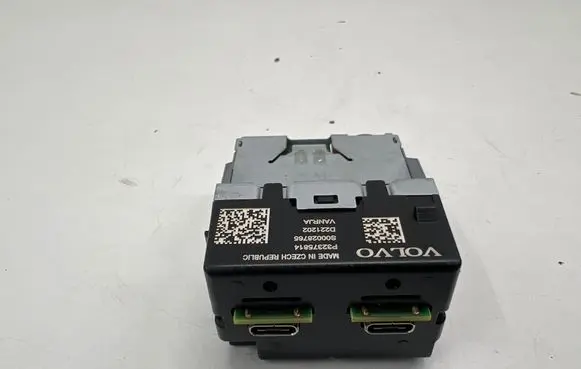 Polestar 2 USB socket connector 32375814