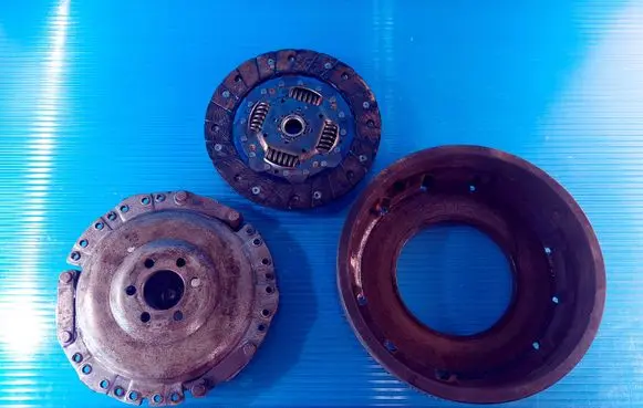 Volkswagen Golf IV Clutch set kit 1862518031 027105273D
