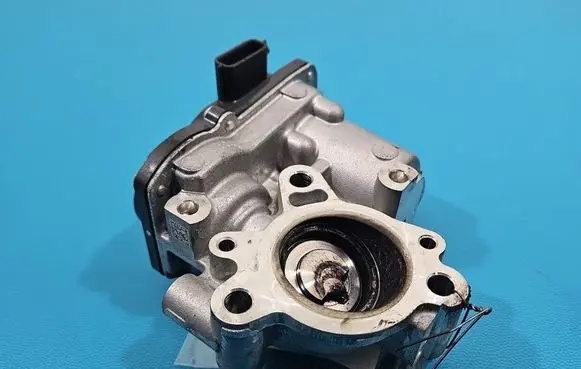 Renault Trafic III (X82) EGR valve 147100361R IMPRK1551943
