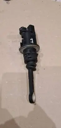 Clutch slave cylinder