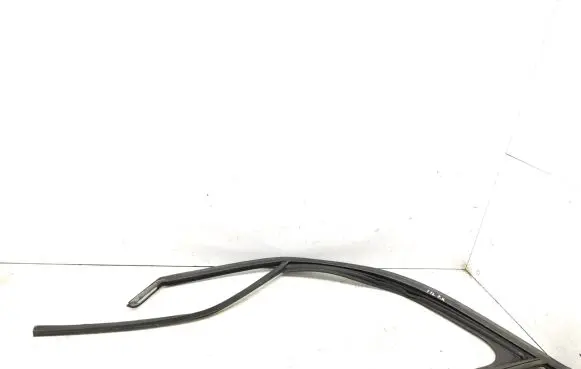 Peugeot 2008 I Rubber seal front door (on door) 9810970780