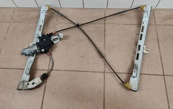 Front door window regulator with motor