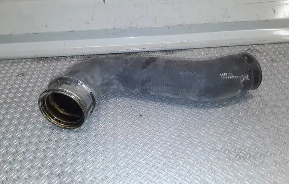 Volkswagen Golf VI Intercooler hose/pipe