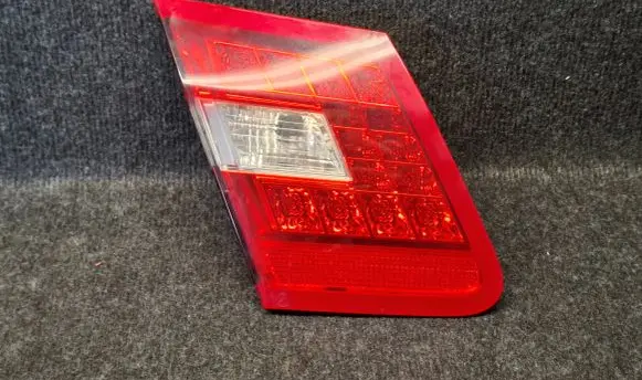 Mercedes-Benz E W212 Tailgate rear/tail lights A2129060158