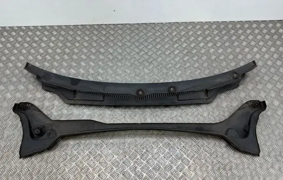 BMW 2 F45 Wiper trim 7305497