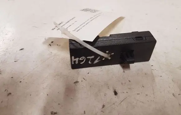 Volvo V40 Aerial antenna amplifier 31282107