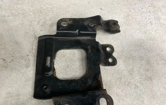 Ford Mondeo MK IV Gearbox mounting bracket 6G9NR6K034DF