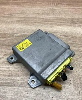 Mazda Premacy Airbag control unit/module 17657X30B 3326052
