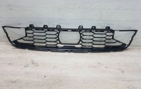 Front bumper lower grill