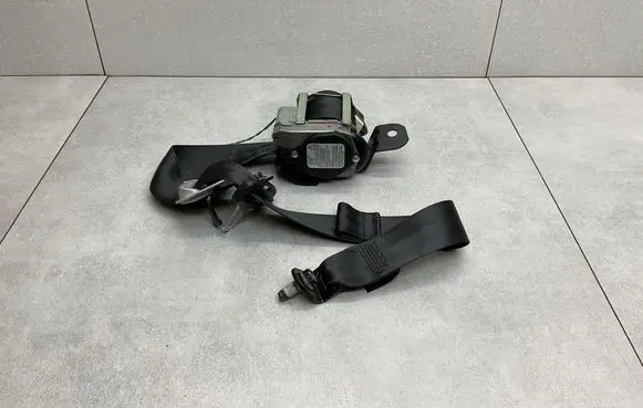 Hyundai Tucson TL Rear seatbelt 89810D7000TTX