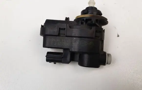 Renault Trafic II (X83) Headlight level adjustment motor 8200402521