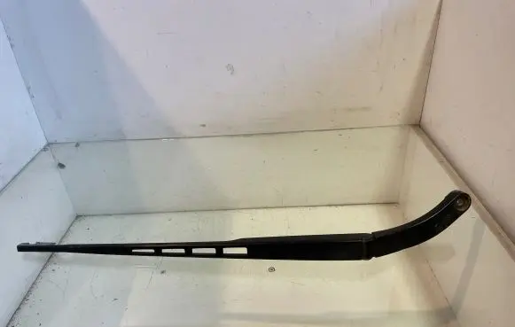 Audi A6 S6 C6 4F Front wiper blade arm 74560
