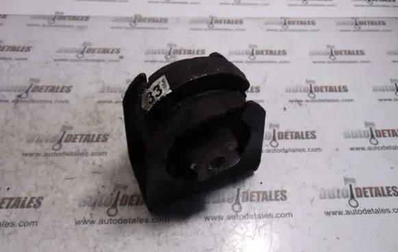 Toyota Avensis T250 Engine mount bracket