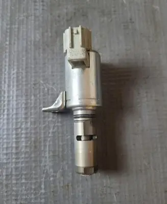 Ford Fusion II Camshaft position sensor CN1G6L713BC