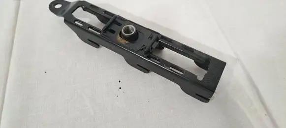 Volkswagen Transporter - Caravelle T5 Seat belt height adjuster 1J0857819