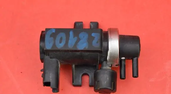 Peugeot 206 CC Vacuum valve 9645029180