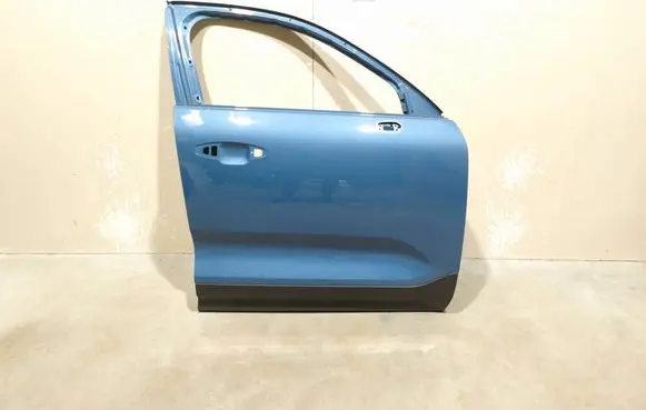 Volvo XC40 Front door 