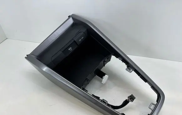 KIA Rio Center console 84635H8000 84622H8430