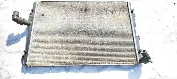 Volkswagen PASSAT B6 Coolant radiator 3C0121253AR