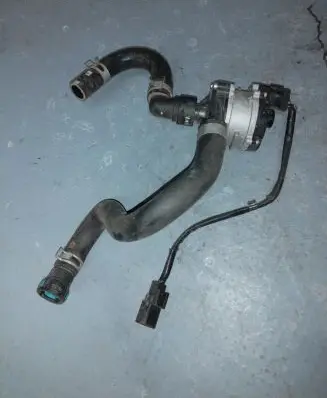 Hyundai Ioniq Electric auxiliary coolant/water pump 2510003HZ0