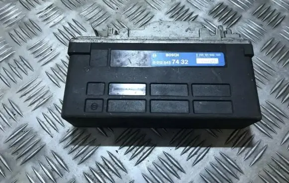 Mercedes-Benz E W124 ABS control unit/module 0125457432 0265101040