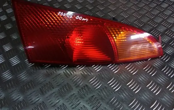 Ford Focus Rear/tail lights XS4113404A