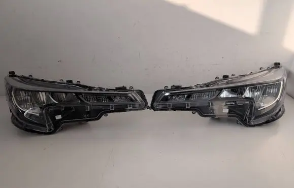 Toyota Corolla E210 E21 Headlights/headlamps set 8115002S60 90154118 8111002S60