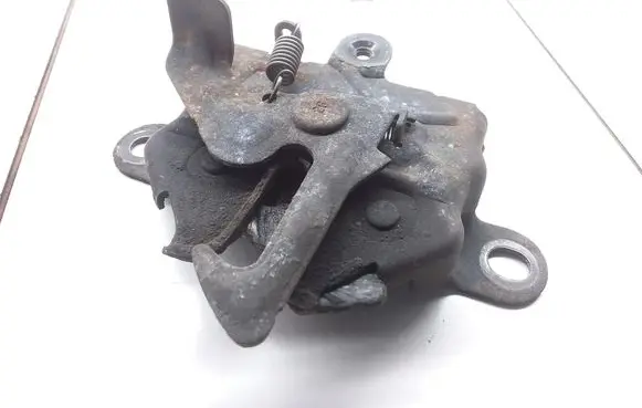 Toyota Yaris Engine bonnet/hood lock/catch