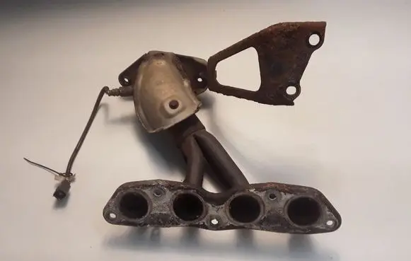Toyota Prius (XW20) Exhaust manifold 1714121120