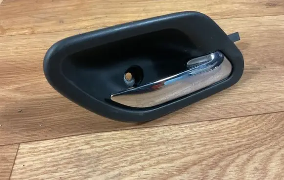 BMW 5 E39 Front door interior handle 8226050
