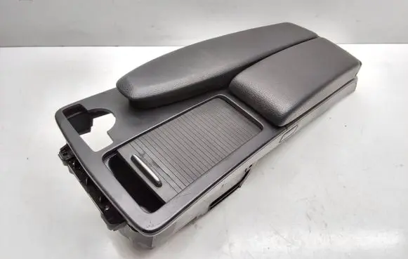 Mercedes-Benz C W204 Armrest A2046801339 A2046800207