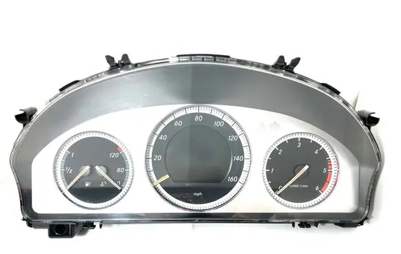 Mercedes-Benz C W204 Speedometer (instrument cluster) A2045403348 A2C53245324