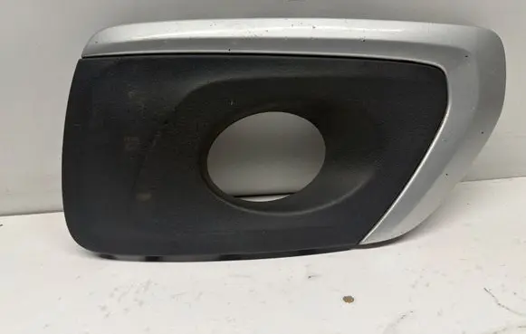Volvo XC70 Front fog light trim/grill 31353573