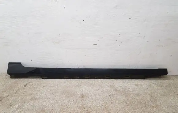 Volkswagen PASSAT B8 Sill 3G0853858F
