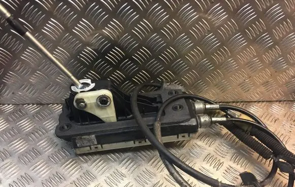 Mini One - Cooper Coupe R56 Gear selector 