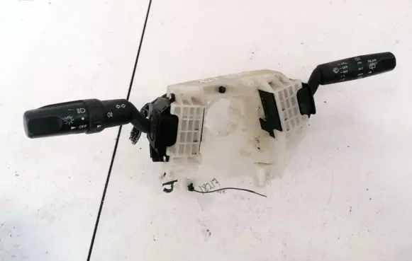 Mazda 3 I Wiper turn signal indicator stalk/switch BP4L 17D953