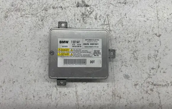 BMW 5 F10 F11 Headlight ballast module Xenon 7237647 101025 V003T20071