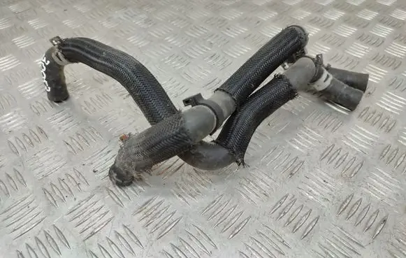 Toyota RAV 4 (XA30) Engine coolant pipe/hose