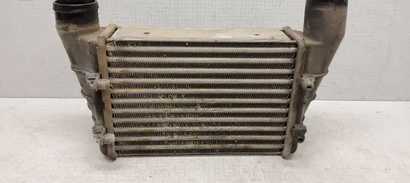 Volkswagen PASSAT B5 Intercooler radiator 058145805C