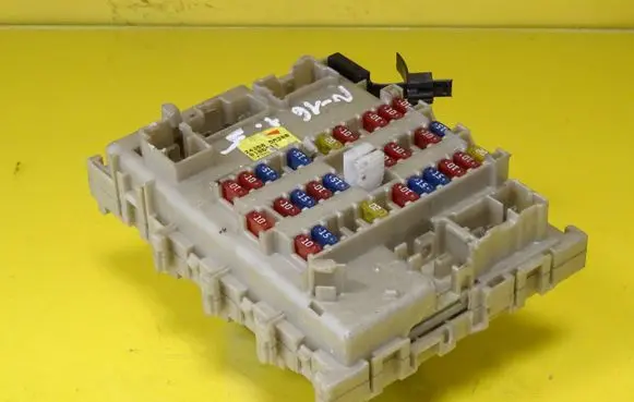 Nissan Almera N16 Fuse box set 243505M300
