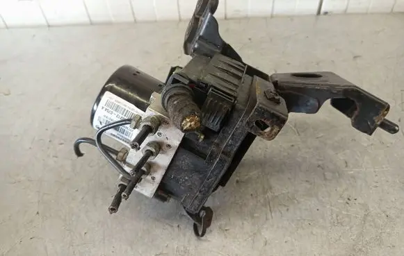 Opel Astra J ABS Pump 13379599