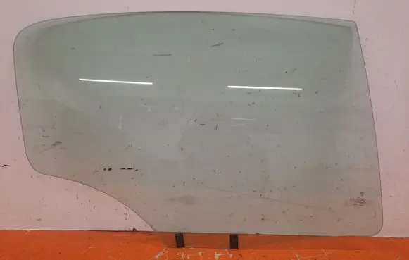 Peugeot 407 Rear door window glass 43R-000262